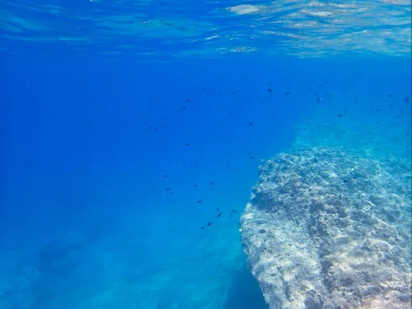 Голубые Воды Побережья Средиземноморского Острова Мальта — стоковое фото