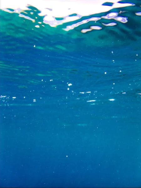 Μπλε Γαλαζοπράσινα Νερά Στη Μεσόγειο — Φωτογραφία Αρχείου