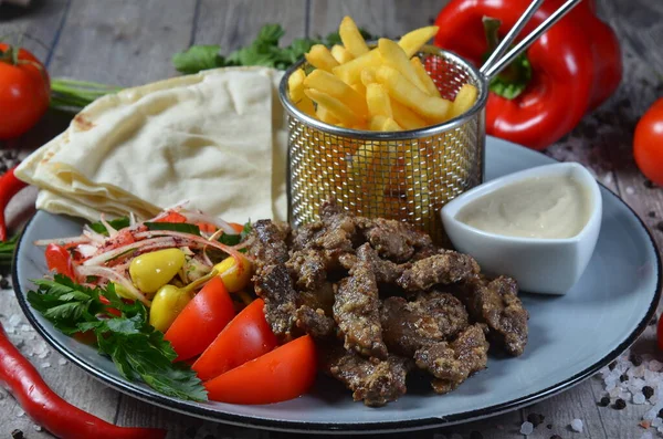 Hústál Grillezett Kebabhús Grillezett Zöldségekkel — Stock Fotó