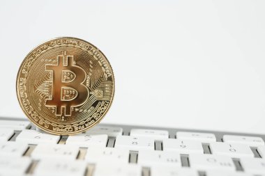 Altın bitcoin sikke yakın çekim