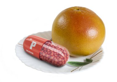 Beyaz bir plaka üzerinde büyük Olgun greyfurt