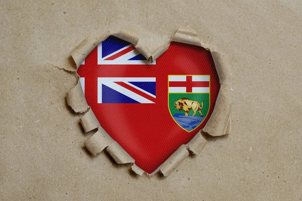 Herzförmiges Loch Durch Papier Gerissen Zeigt Manitoba Flagge — Stockfoto