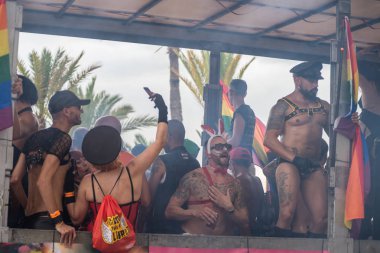 Benidorm, İspanya-Eylül 8, 2018: Benidorm 2018 gurur geçit töreni, Lgtb gurur dört gün kutlama vurgulamak