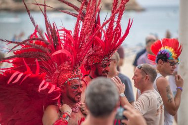 Benidorm, İspanya-Eylül 8, 2018: Benidorm 2018 gurur geçit töreni, Lgtb gurur dört gün kutlama vurgulamak