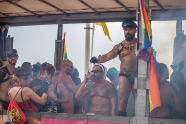 Benidorm, İspanya-Eylül 8, 2018: Benidorm 2018 gurur geçit töreni, Lgtb gurur dört gün kutlama vurgulamak