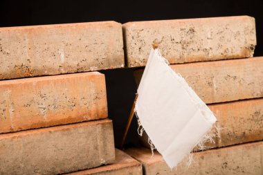 Beyaz bayrak bir duvar, bir birden çok kavram çok çalıştırmaktan hem göç