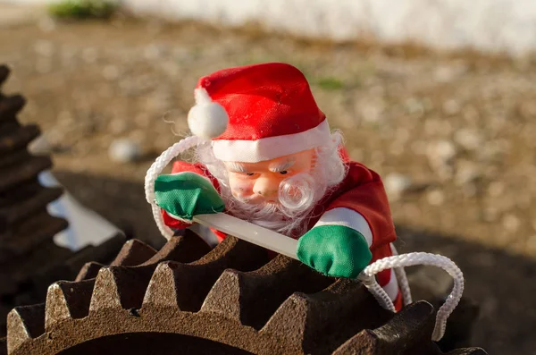 Weihnachtsmann Den Zahnrädern Des Konsumismus Ein Konzept — Stockfoto