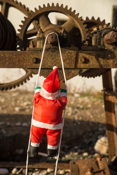 Weihnachtsmann Den Zahnrädern Des Konsumismus Ein Konzept — Stockfoto