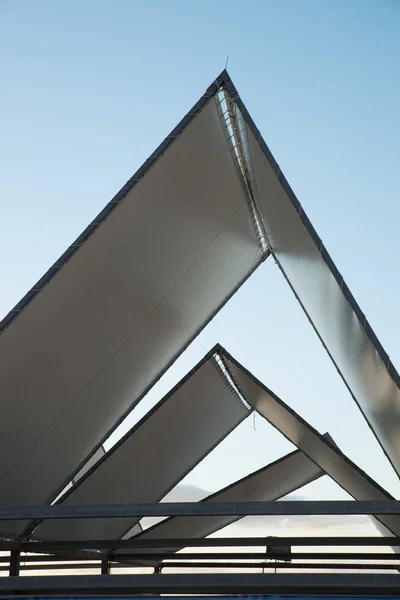 Aluminium Rooftop Triangular Pyramidal Shapes — Stock Photo, Image