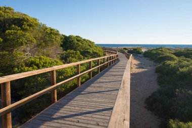 Yaya köprüsü aşağı beach, Costa Blanca, İspanya
