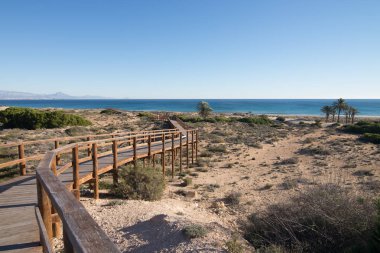 Yaya köprüsü aşağı beach, Costa Blanca, İspanya