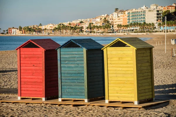 Coloridas cabañas de playa —  Fotos de Stock