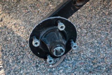 Çıkartılmış tekerlek jant