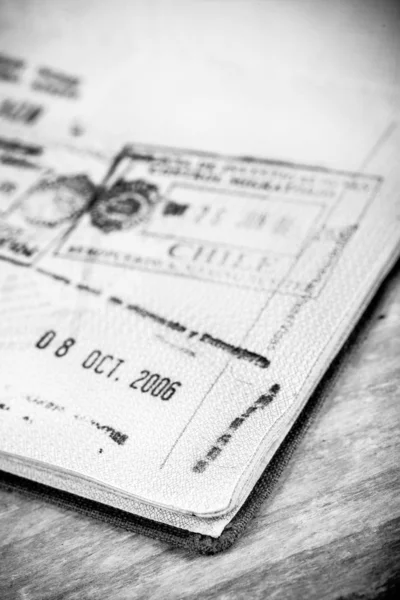 Régi útlevél teljes bélyeggel — Stock Fotó