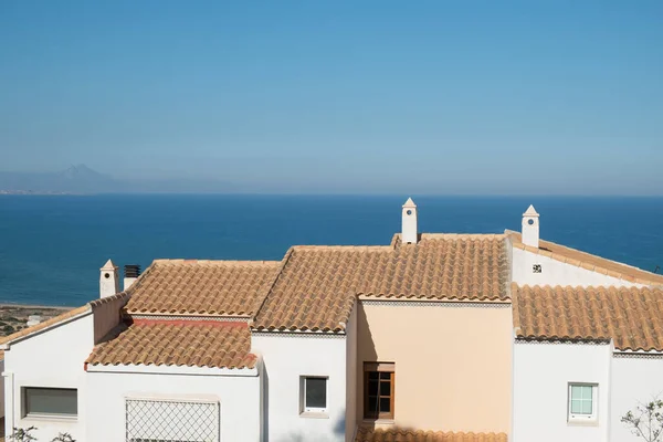 Tetti Una Giornata Sole Con Vista Sul Mediterraneo — Foto Stock