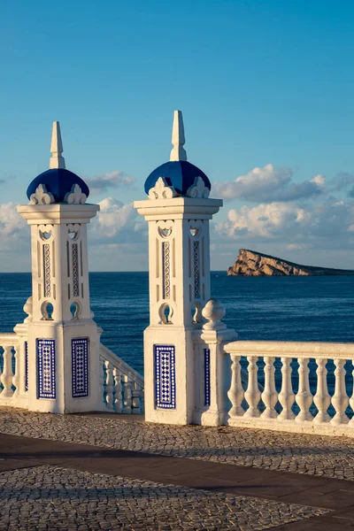 Blick Auf Das Mittelmeer Vom Wahrzeichen Benidorms — Stockfoto