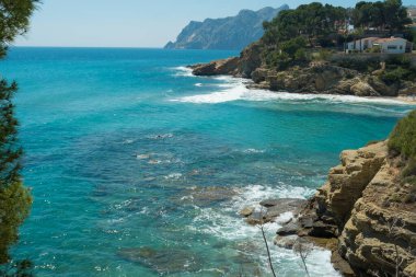 Benisa, Alicante, İspanya 'nın yanındaki Costa Blanca sahili.