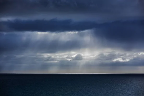 Paisajes Marinos Con Nubes Increíbles —  Fotos de Stock