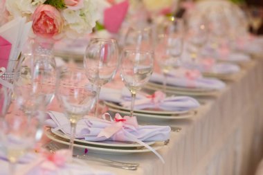 Resepsiyon, süslemeleri ve bir tatil için tablo ayarı açık büfe