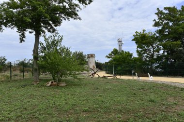 Byala (Bulgaristan St. Atanas cape üzerinde kale kalıntıları)