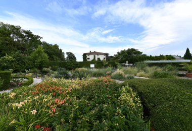 Palace Queen Mary ve Botanik Bahçesi (Balçık)