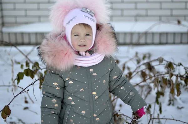 Barn Blommor Liv Glädje Och Meningen Med Livet — Stockfoto