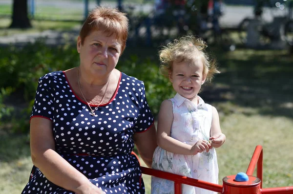 Une Famille Est Une Communauté Basée Sur Mariage Des Époux — Photo