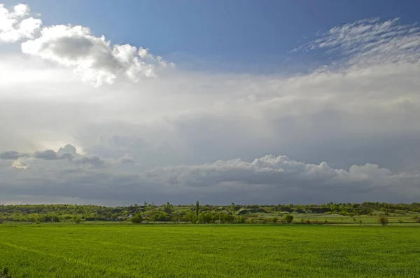 Paisagens Primavera Campo Cidade Novomoskovsk Ucrânia — Fotografia de Stock