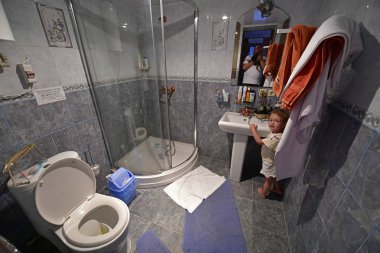 Hotel Venice Castle, Berdyansk'ta bir sahil beldesinde yer almaktadır. 15.06.2019, bir ortaçağ kalesi nin stillerinde iç mekan.