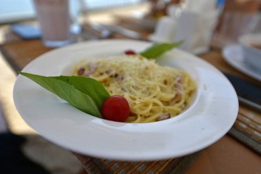 Odessa'yı gezerken en iyi restoranları ziyaret ettik.