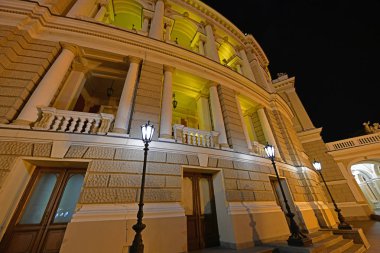 Odessa'nın başlıca turistik yerlerine gezi.