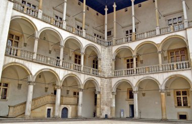 Polonya, Krakow 04 / 28 / 2013 yılı. Yüzyıllardır kültürel mirasıyla değer verilen şehir, Avrupa 'nın gastronomik mirasının da merkezi haline gelmiştir..
