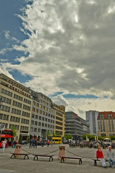 Alemania Berlín 2013 Año Ciudad Contrastante Ecléctica Casi Todos Los — Foto de Stock