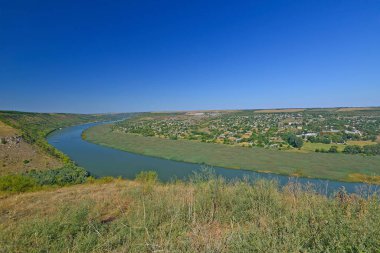  Tsypovo 'daki Varsayım Manastırı Güneydoğu Avrupa' daki en büyük kaya manastırlarından biridir..