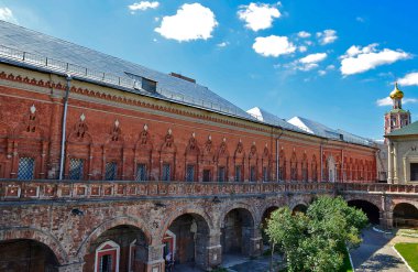 Moskova, Rusya 06.17.2012. Vysoko-Petrovsky Manastırı - Moskova 'daki Rus Ortodoks Kilisesi' nin erkek stavropejik manastırı..