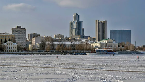 Yekaterinburg Russia 2012 City Russia Located East Ural Mountains Bank — Stock Photo, Image