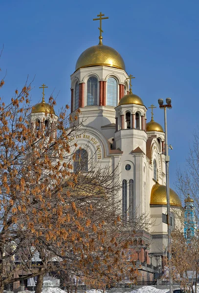 2012年2月23日 俄罗斯叶卡捷琳堡 血教堂 Church Blood 是一座在叶卡捷琳堡市Ipatiev房屋所在地修建的正运作的东正教教堂 俄罗斯皇帝尼古拉二世和他的家人在此被枪杀 — 图库照片