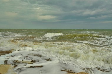 Kerch, Kırım 'ın doğusunda, Kerch Boğazı kıyısında bir şehirdir. Önceki isimleri: ital. Bosphoro Cimmerio, Vospro, Cerchio, antik Yunan. - Evet. Kahraman Şehir.