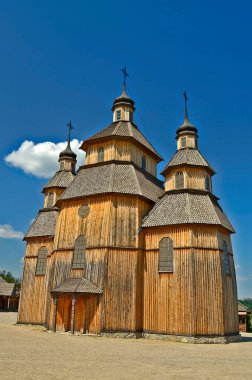 Khortitsa Dinyeper Nehri 'nin aşağısındaki Zaporozhye şehrinde bulunan Dinyeper' deki en büyük adadır. Ulusal Tarihi ve Kültürel Rezerv. Khorytsya 