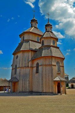 Khortitsa Dinyeper Nehri 'nin aşağısındaki Zaporozhye şehrinde bulunan Dinyeper' deki en büyük adadır. Ulusal Tarihi ve Kültürel Rezerv. Khorytsya 