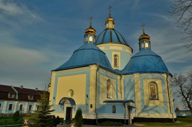 Varsayım Manastırı, Adam Kisel tarafından 1643 yılında Volyn bölgesinde Nizkinichi, Ivanichivsky köyündeki Ukrayna Ortodoks erkek manastırıdır..