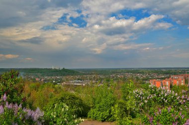 Poltava, Afrika kıtasında bulunan Dinyeper devletinde, Ukrayna devletinde bir şehirdir. Vorskla Nehri 'nde. Önemli bir kültür merkezi, büyük bir ulaşım merkezi..