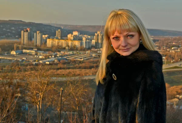 Красивая Взрослая Женщина Молдове Кишинев — стоковое фото