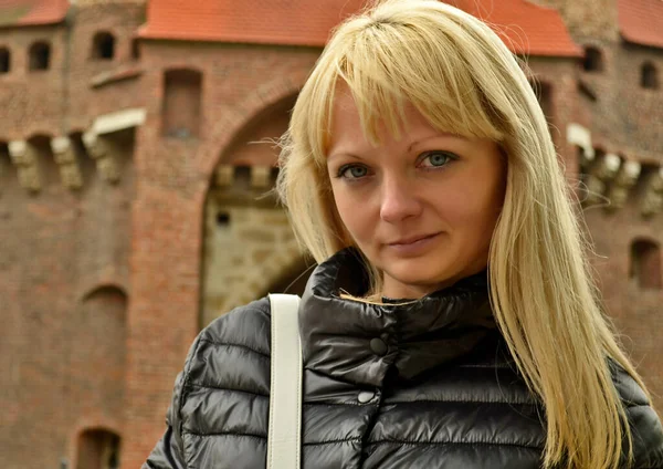 Viajando Una Joven Hermosa Mujer Polonia Cracovia — Foto de Stock