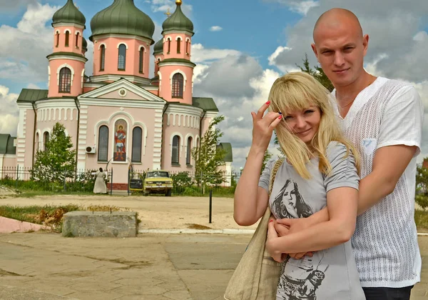 Hombre Una Mujer Descansan Orillas Del Mar Azov Ciudad Genichesk — Foto de Stock