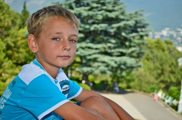 Jongen Kind Reist Naar Bezienswaardigheden Van Krim — Stockfoto