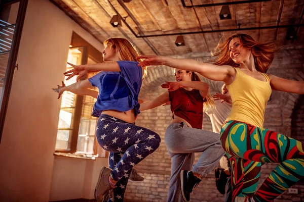 Équipe Danse Passion Groupe Danseuses Exerçant Danse Studio — Photo