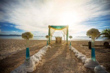 Sahilde düğün töreni.