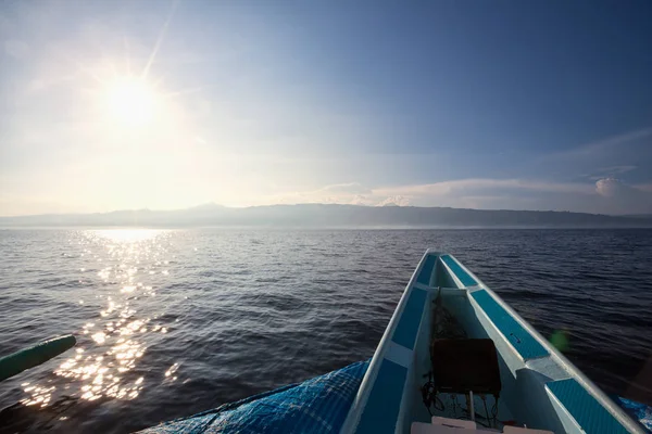 Schöne Sonne Über Dem Meer Vom Boot Aus — Stockfoto