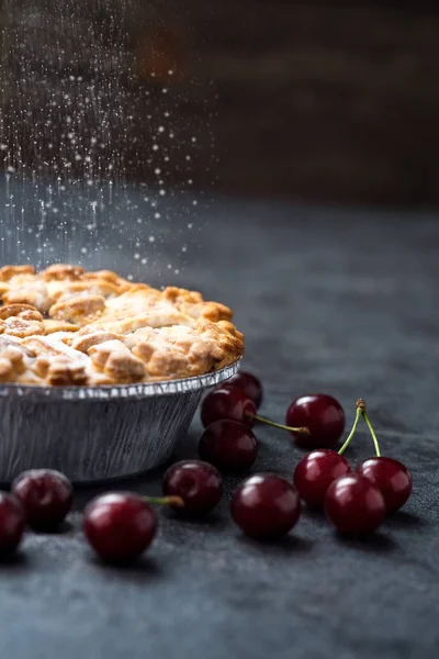 Tarte Aux Cerises Avec Saupoudrer Sucre Poudre Dessert Été — Photo